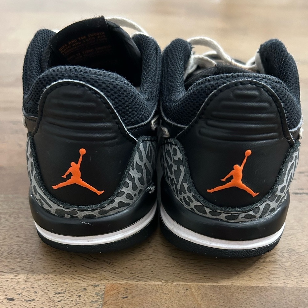 Nike/Jordan Kids Black and Gray Sneakers Size 12C - Picture 3 of 7